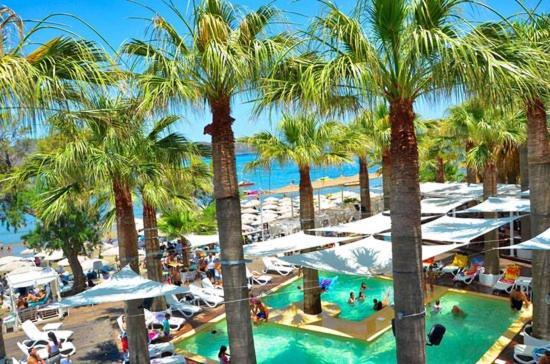 Kyriaki'S Cozy Apartments Agia Marina  Luaran gambar