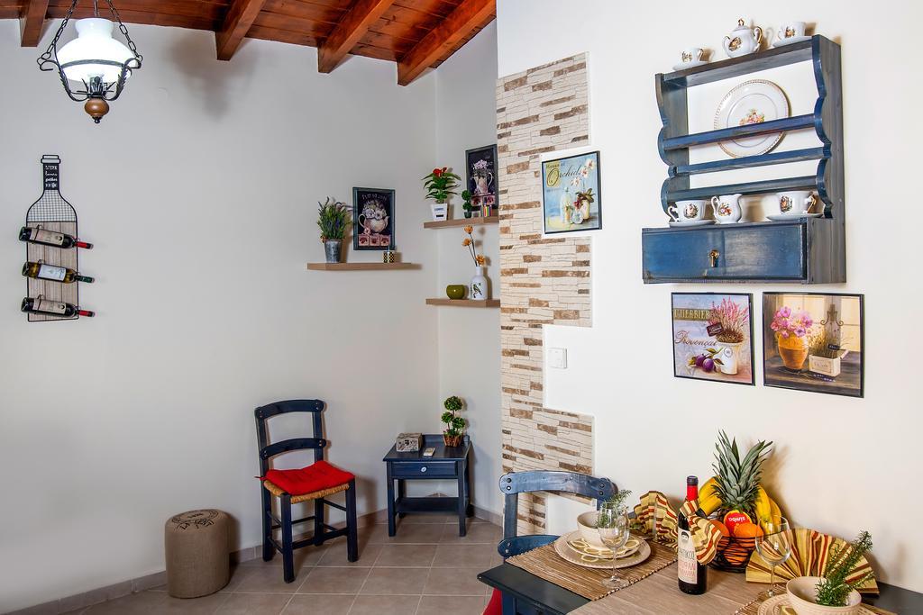 Kyriaki'S Cozy Apartments Agia Marina  Luaran gambar