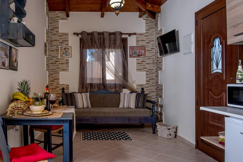 Kyriaki'S Cozy Apartments Agia Marina  Luaran gambar